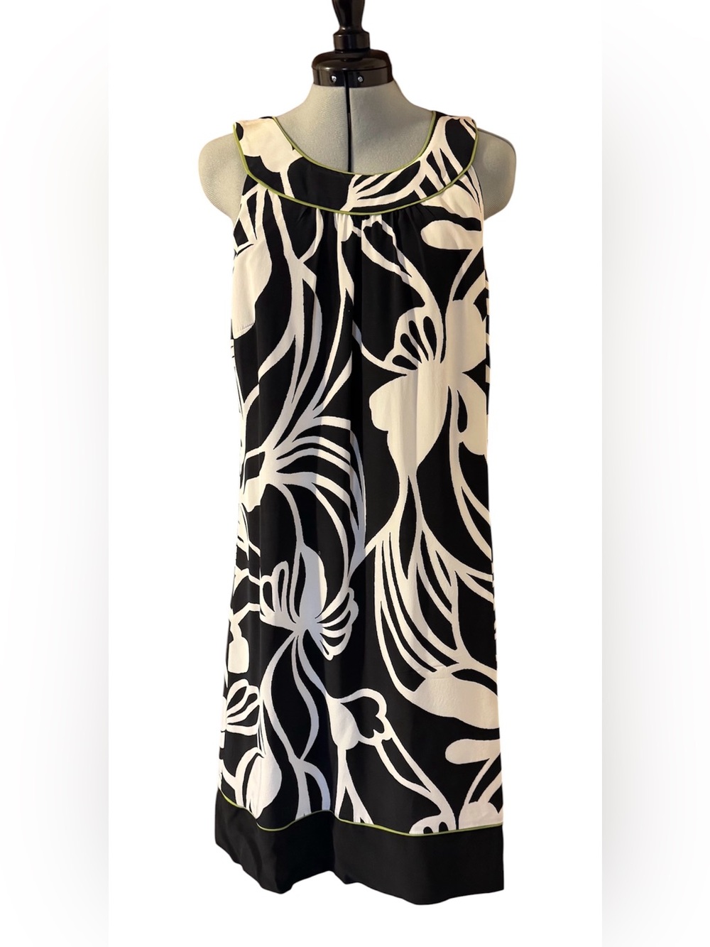 Vintage Ann Taylor Black and White Floral Sleeveless Maxi Dress with Lime Trim